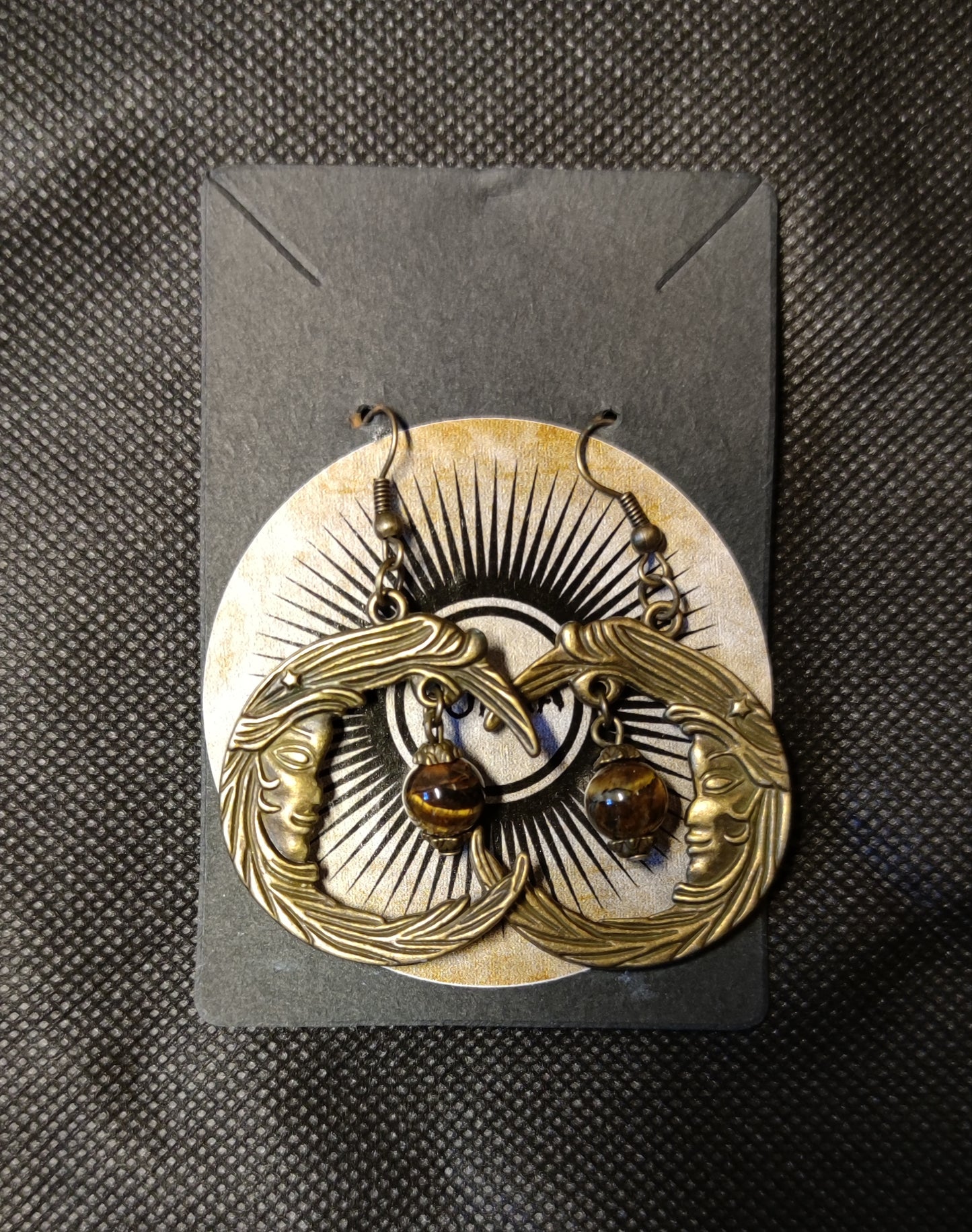 Moon face earrings örhängen by Yoara Design