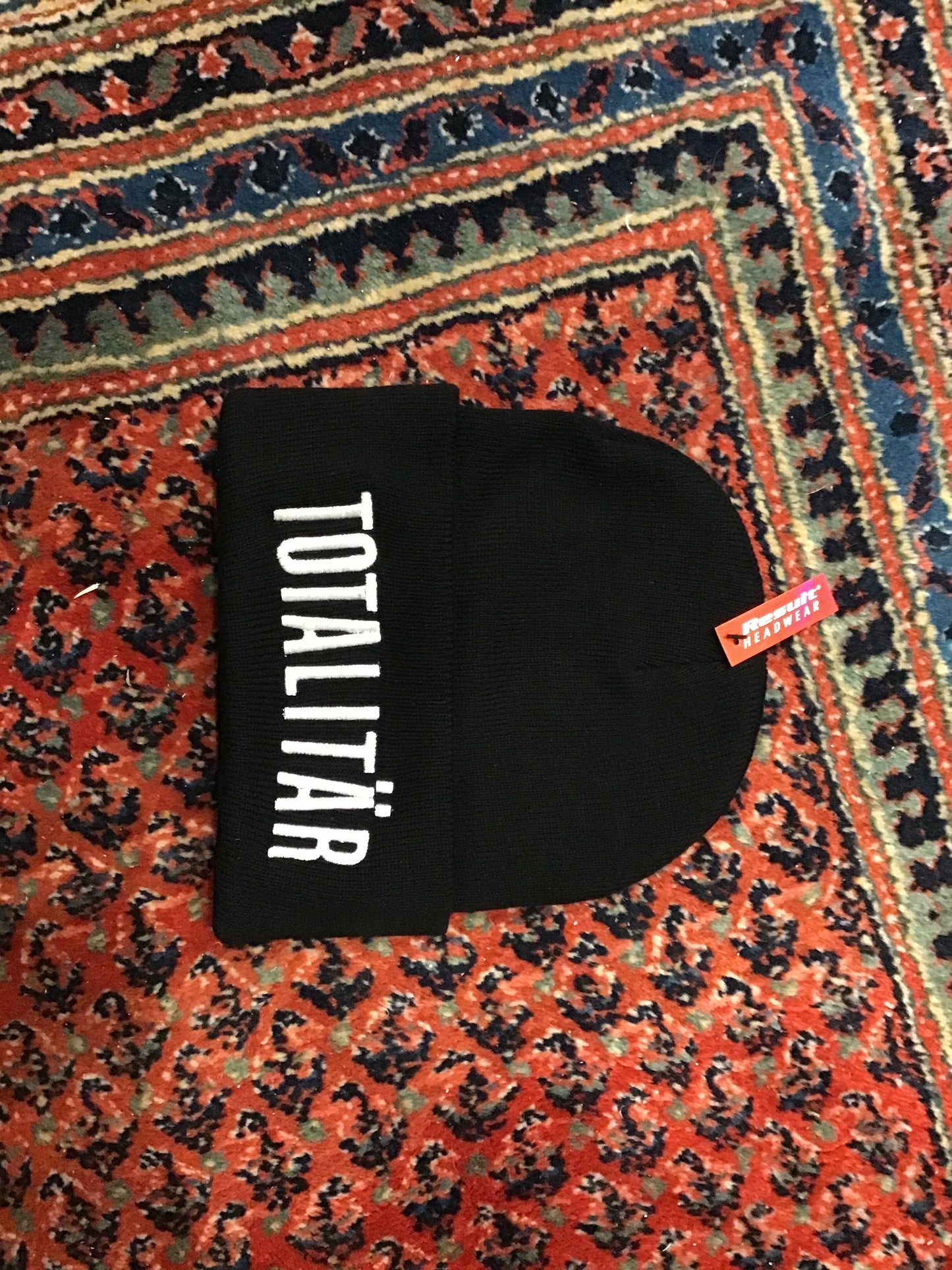 Totalitär beanie
