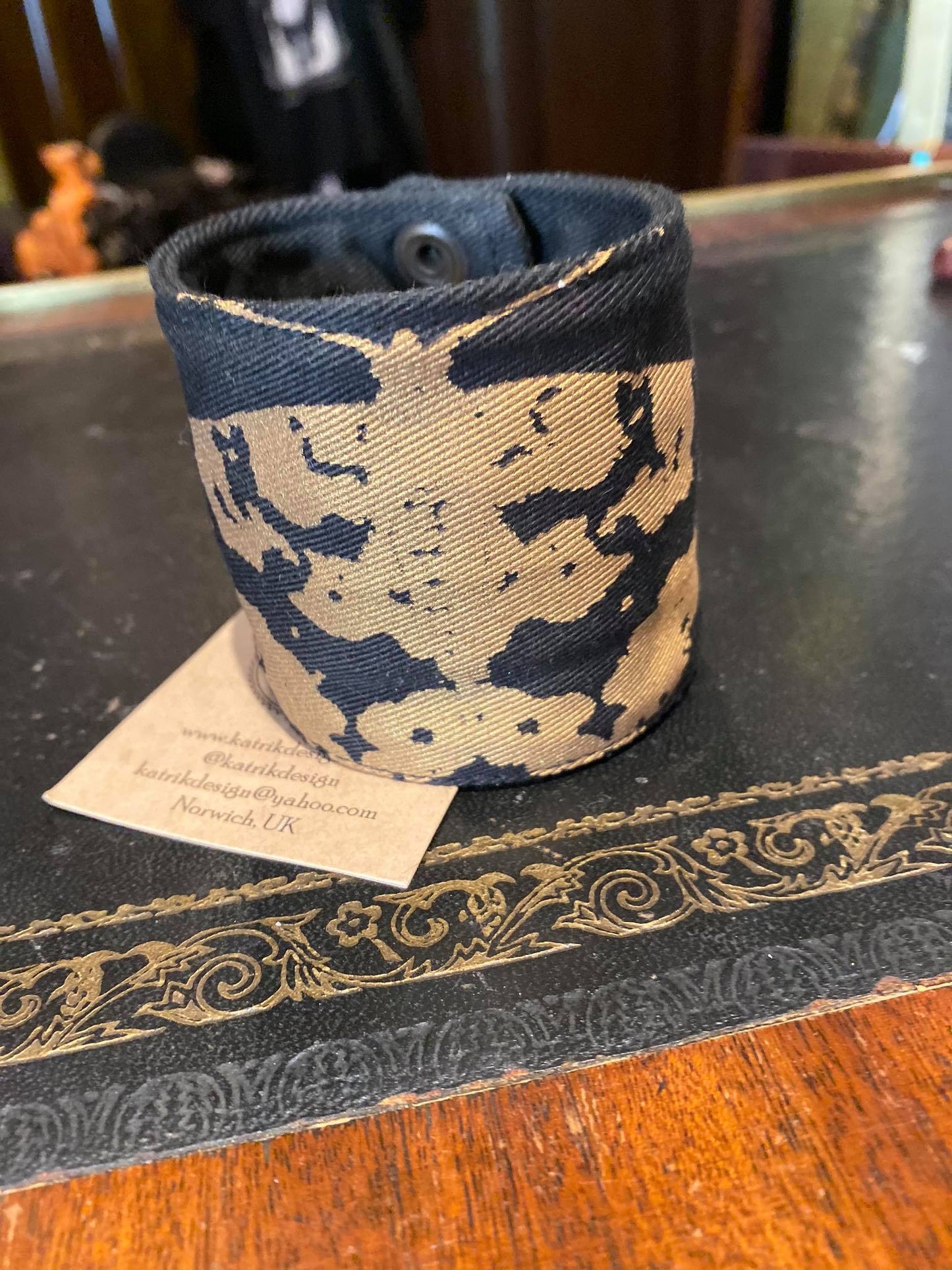 Wallet bracelet butterfly by KatriK Design