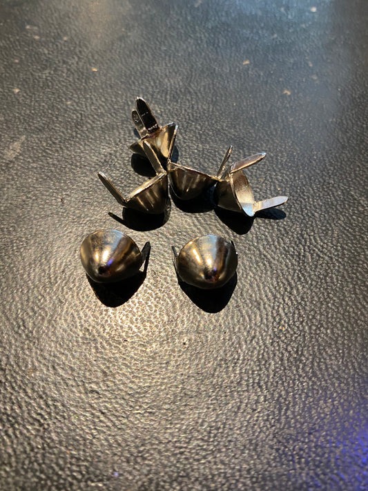 Big Cone Studs Nitar UK 100 st