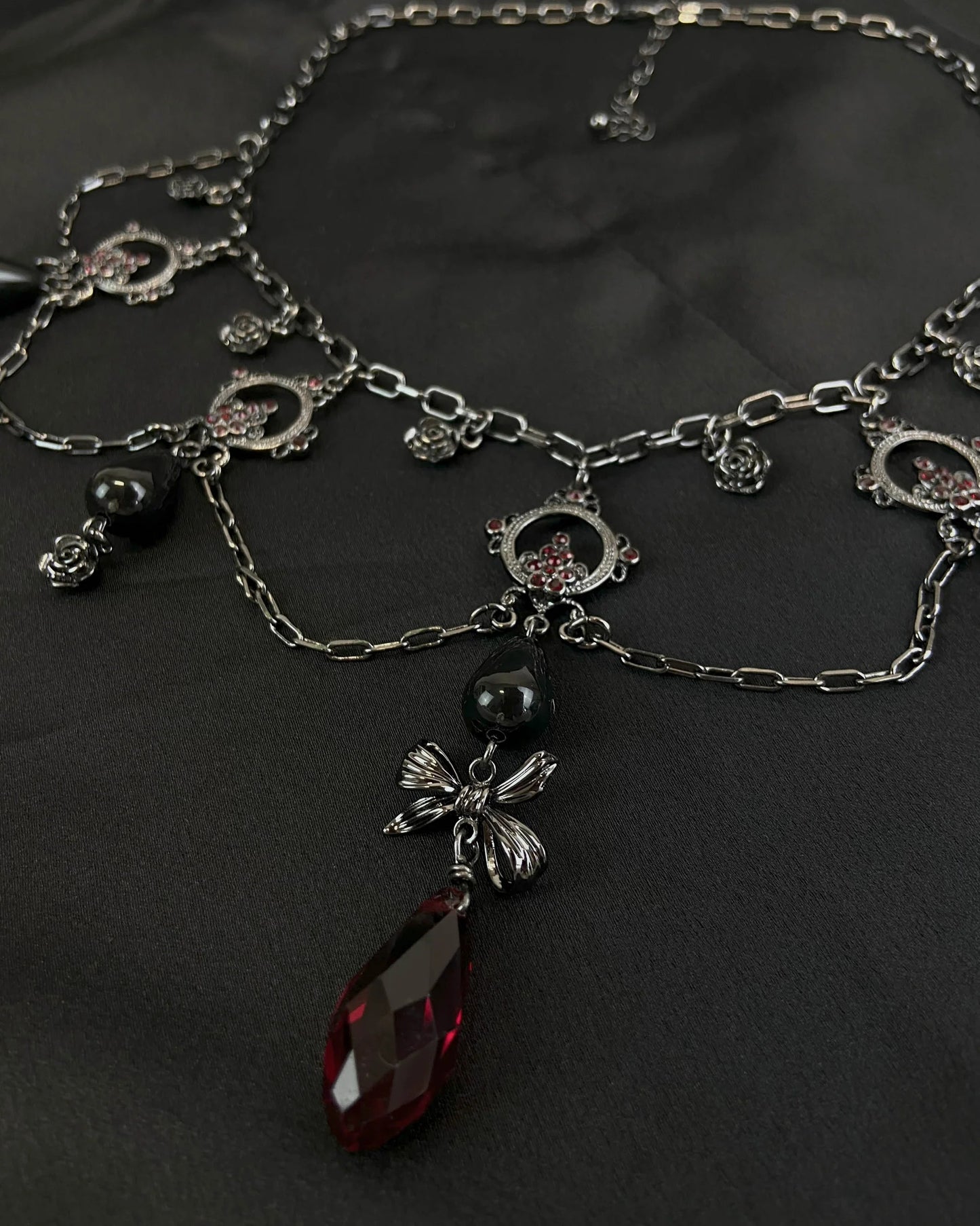 Victorian Goth Lecklace - Pamela Mann