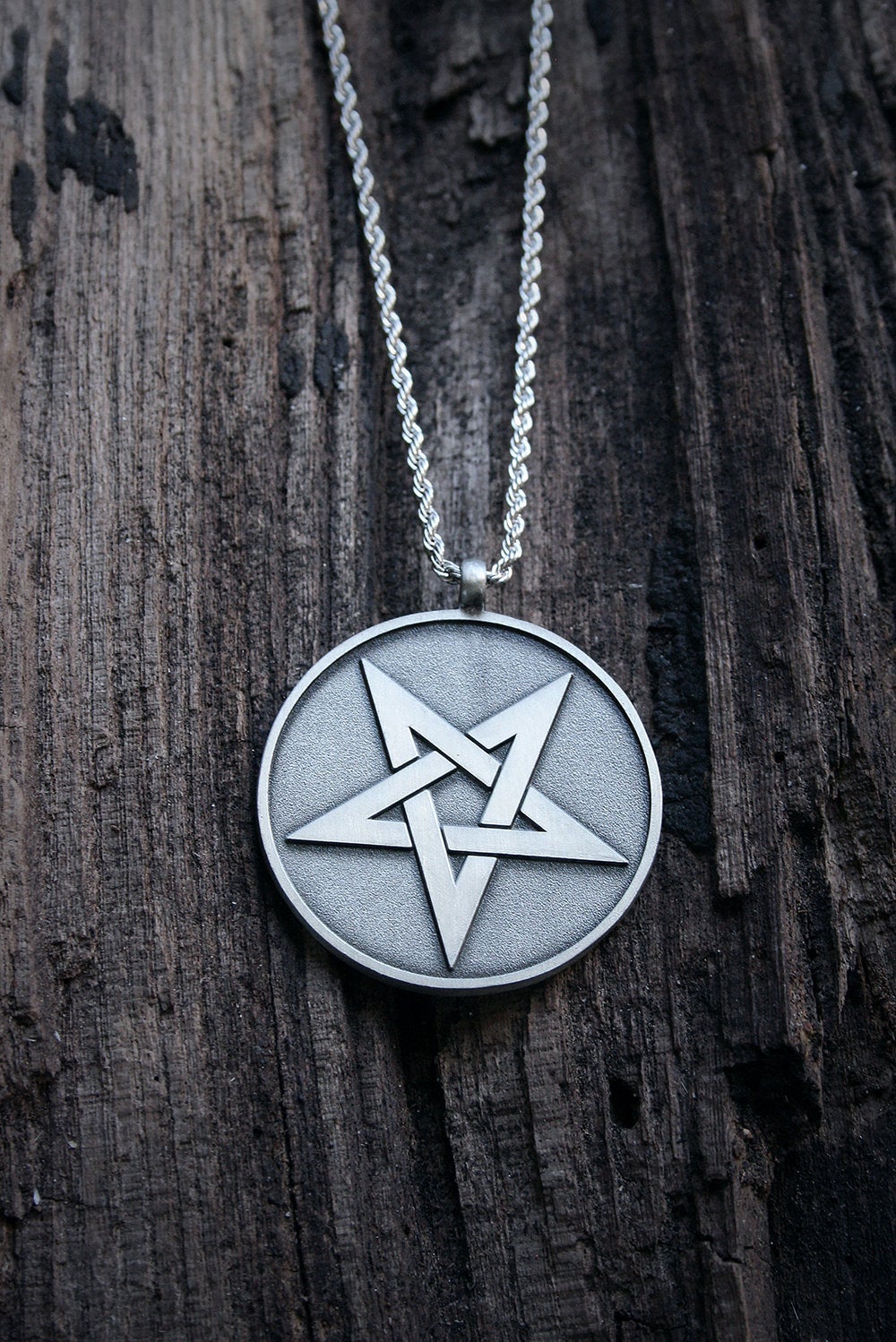 Pentagram Halsband by Torvenius