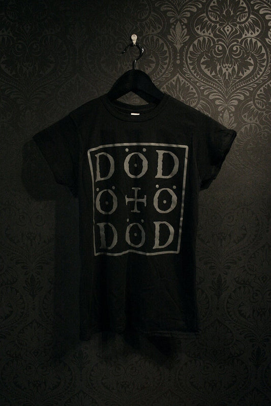DÖD Palindrome Women T-shirt by Torvenius