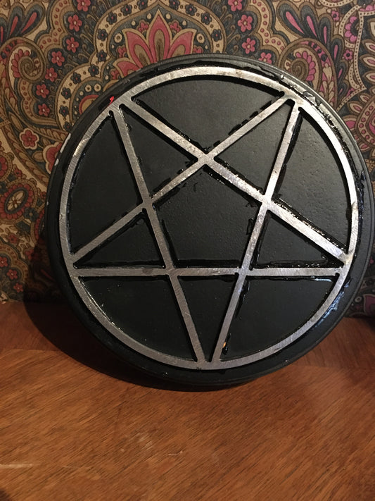 Pentagram plåtburk
