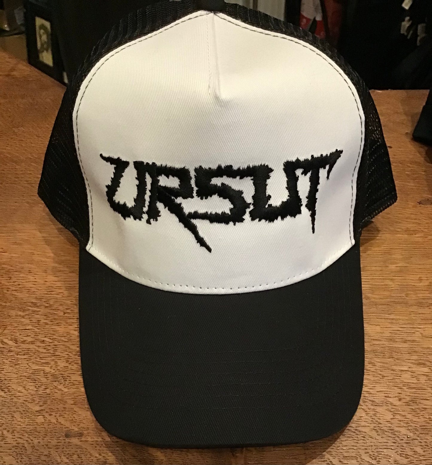 Ursut Trucker Cap white by Insane//Phobia embroidery